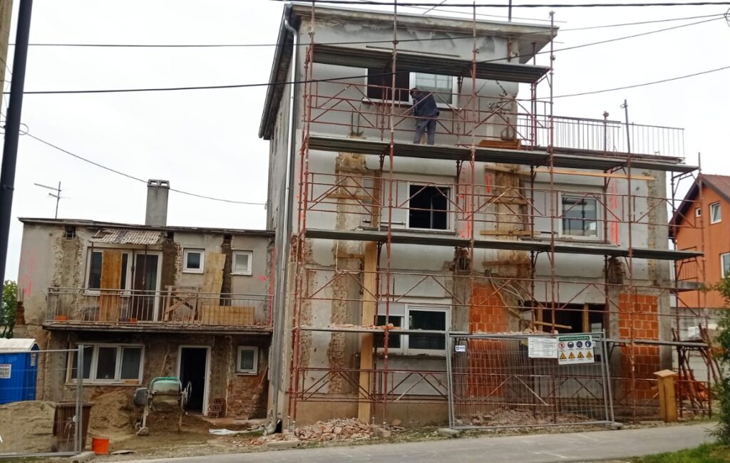 0b5e66bd-ff69-4707-a866-9da5f3292b69