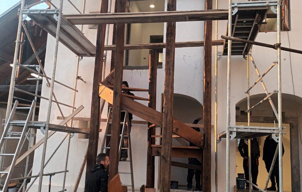 PHOTO-2025-02-28-13-47-04 PHOTO-2025-02-28-13-47-04